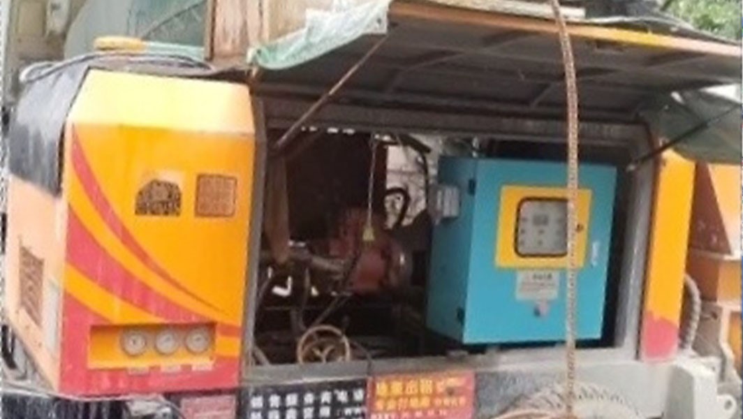 40泵西安輕軌站施工：解決人工輸送混凝土難的問題，提升工作效率