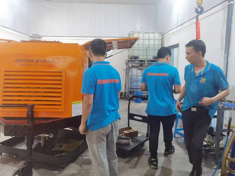 愛在父親節(jié)：父愛如山，大愛無言